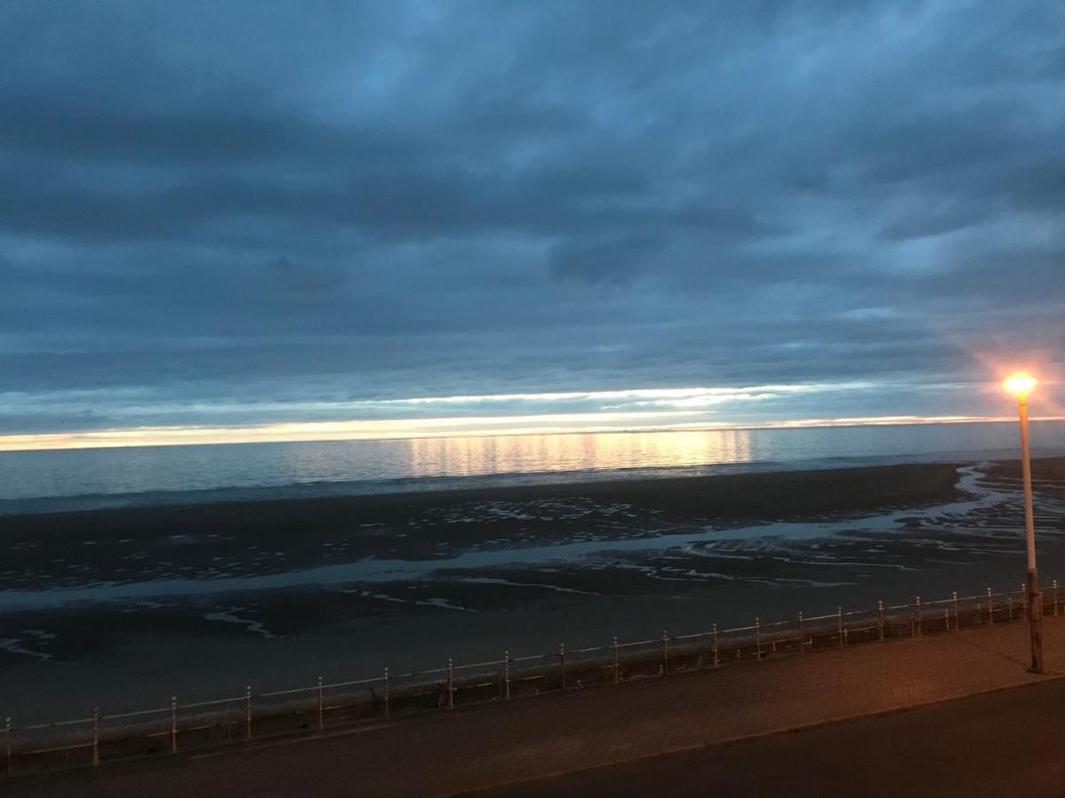 The Jewel Of The Sea Bed and Breakfast Blackpool Buitenkant foto
