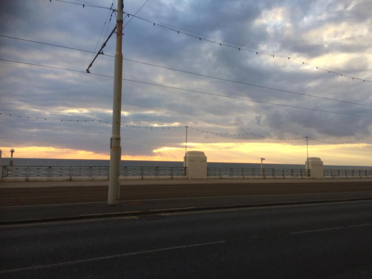 The Jewel Of The Sea Bed and Breakfast Blackpool Buitenkant foto